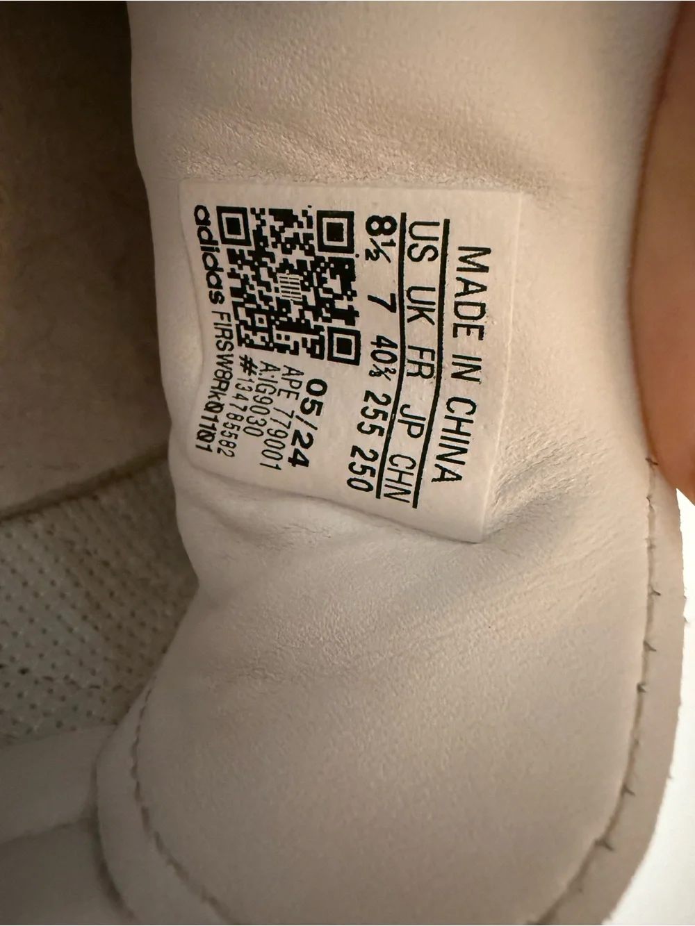 adidas unisex timeless